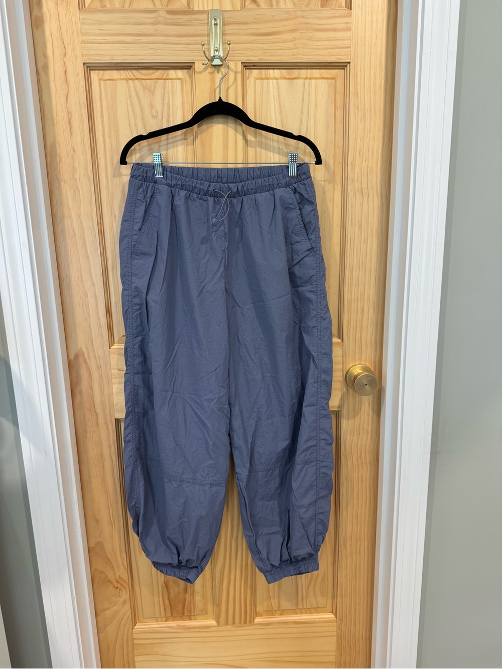 Old Navy Steel Blue Women's Barrel Leg Cargo Joggers